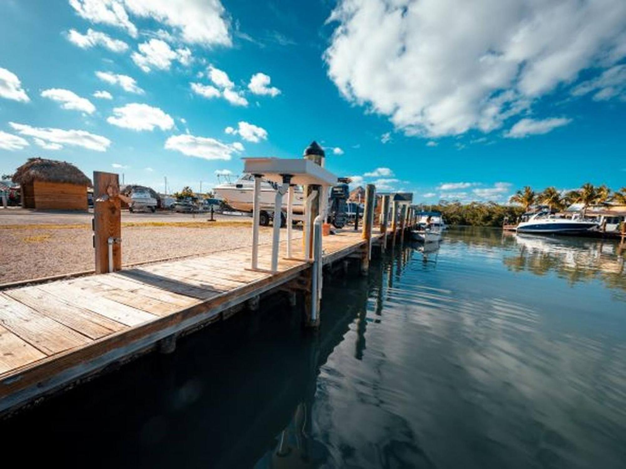 Waterfront Studio 2, Couples Oasis, Kayaks, Pool Jewfish Buitenkant foto