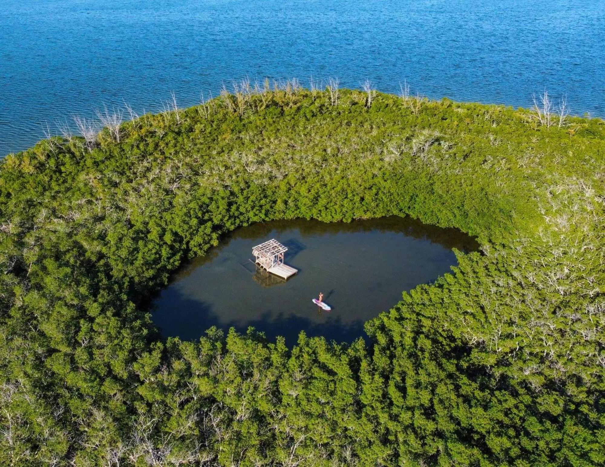 Waterfront Studio 2, Couples Oasis, Kayaks, Pool Jewfish Buitenkant foto